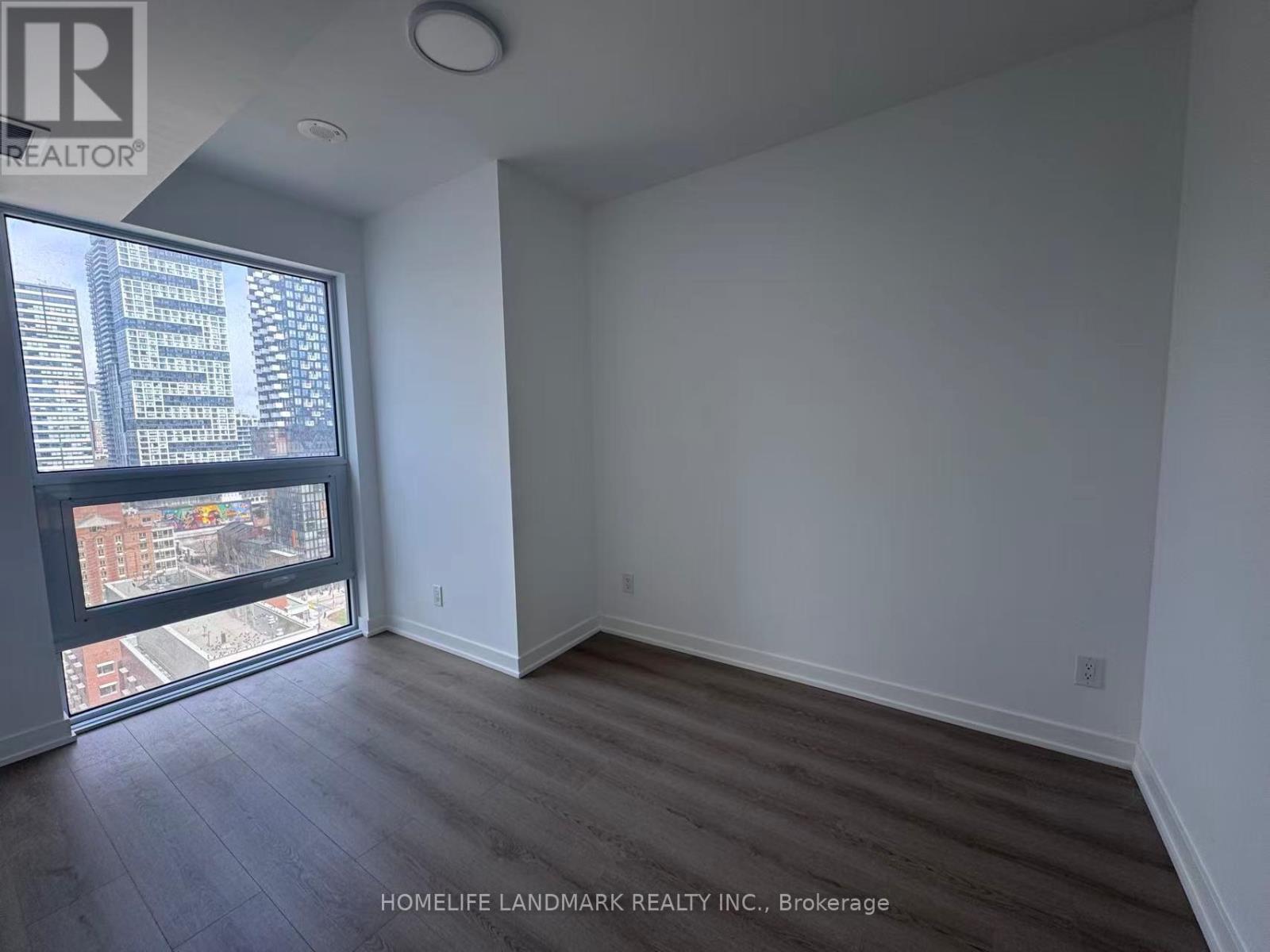 2002 - 100 Queen Street, Toronto, Ontario  M5C 0B5 - Photo 3 - C13172802