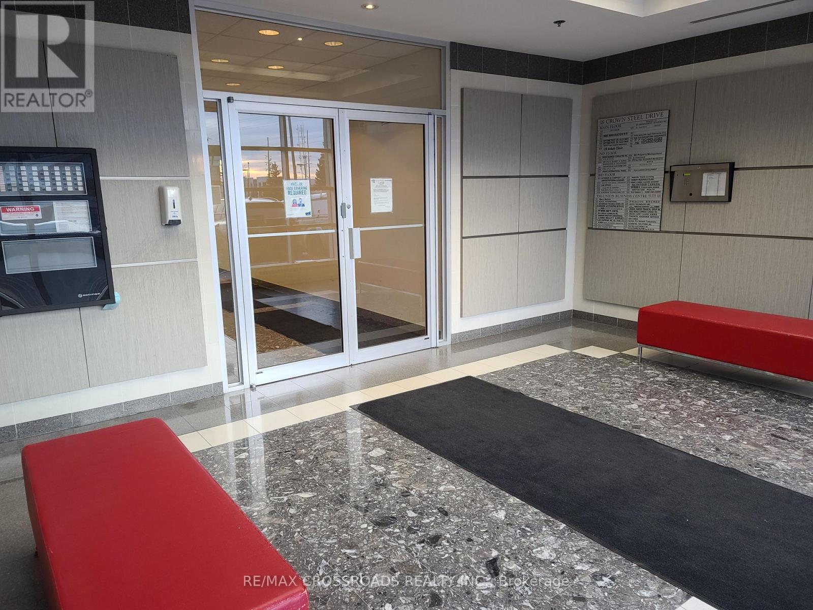 102 -SECTION 1 - 18 CROWN  STEEL DRIVE, Markham, Ontario