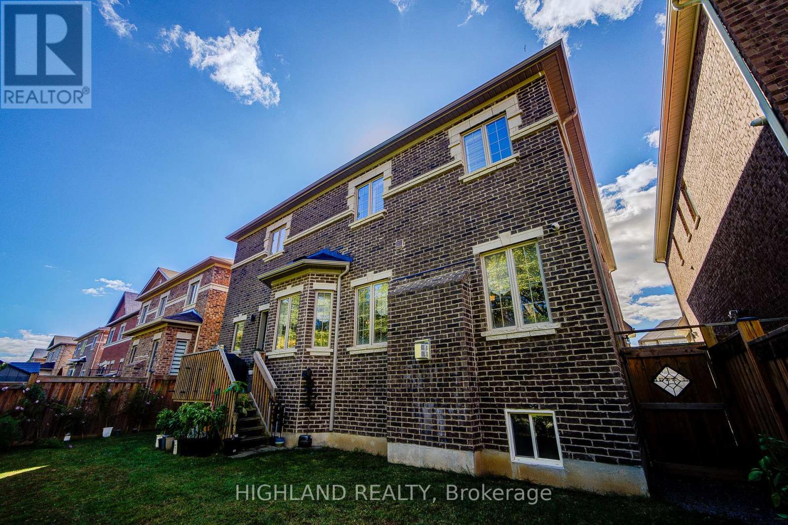 3185 Meadow Marsh Crescent, Oakville, Ontario  L6H 0T6 - Photo 4 - W13172798