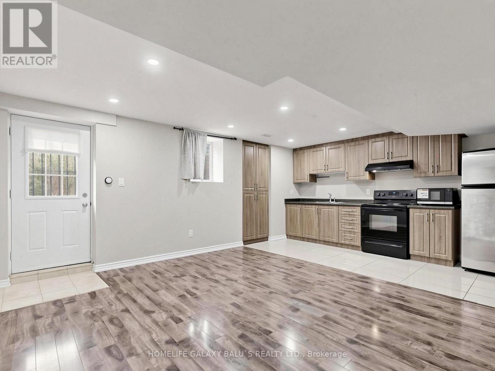 562 NAIRN CIRCLE, Milton, Ontario