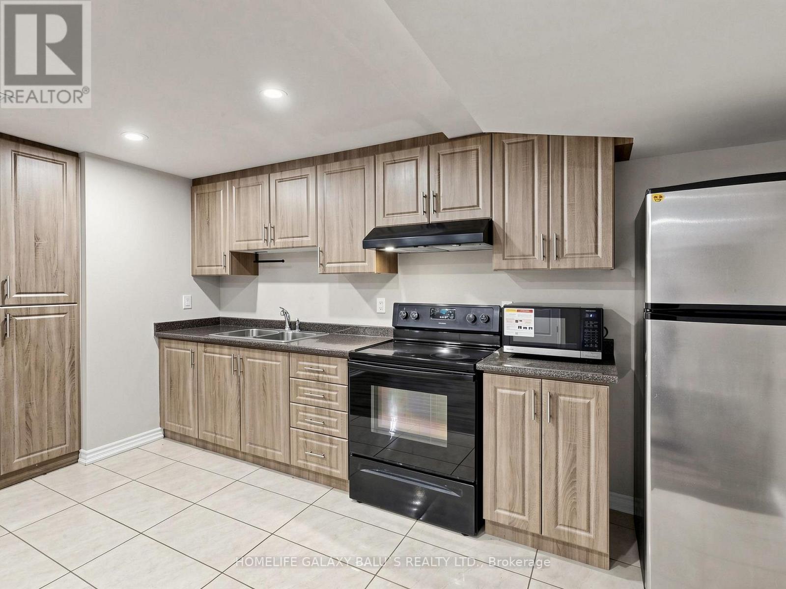 562 Nairn Circle, Milton, Ontario  L9T 8A8 - Photo 10 - W13172808