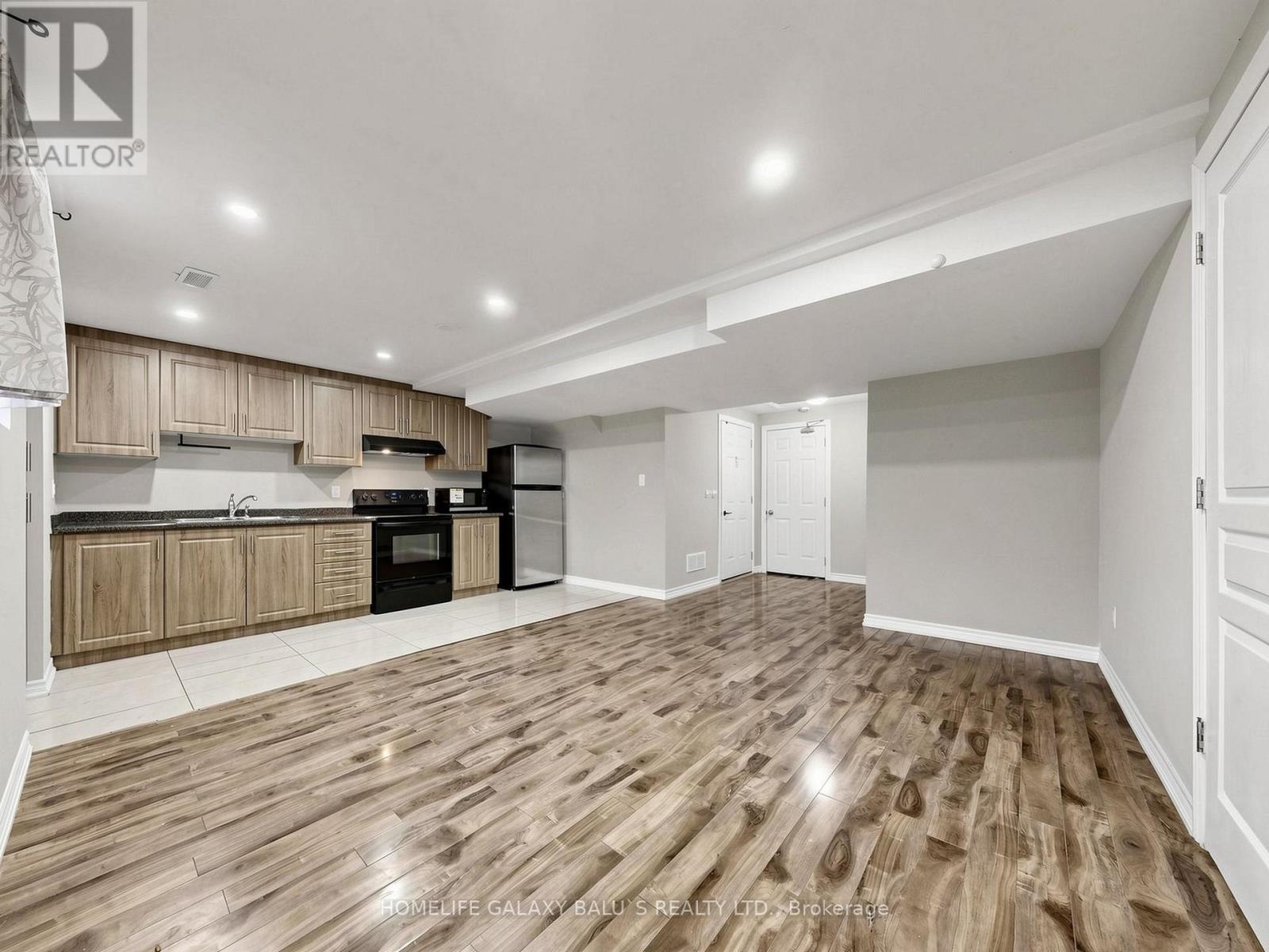 562 Nairn Circle, Milton, Ontario  L9T 8A8 - Photo 3 - W13172808