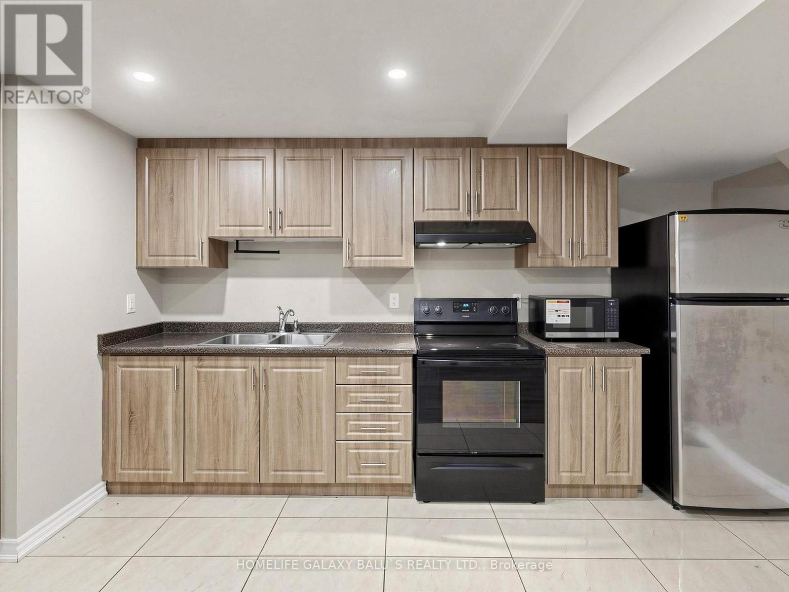 562 Nairn Circle, Milton, Ontario  L9T 8A8 - Photo 9 - W13172808