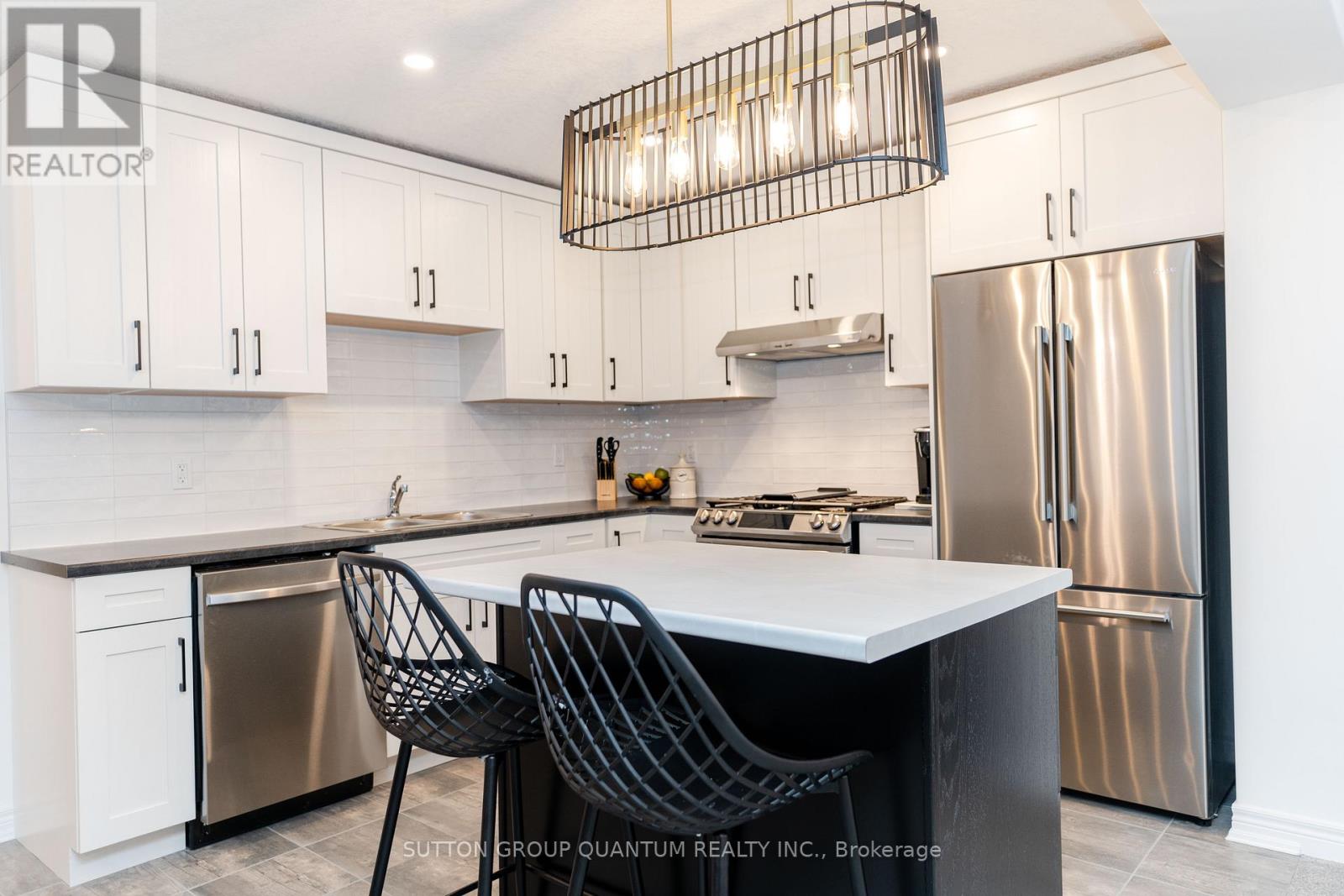 114 Mullin Street, Grey Highlands, Ontario  N0C 1H0 - Photo 2 - X13172796