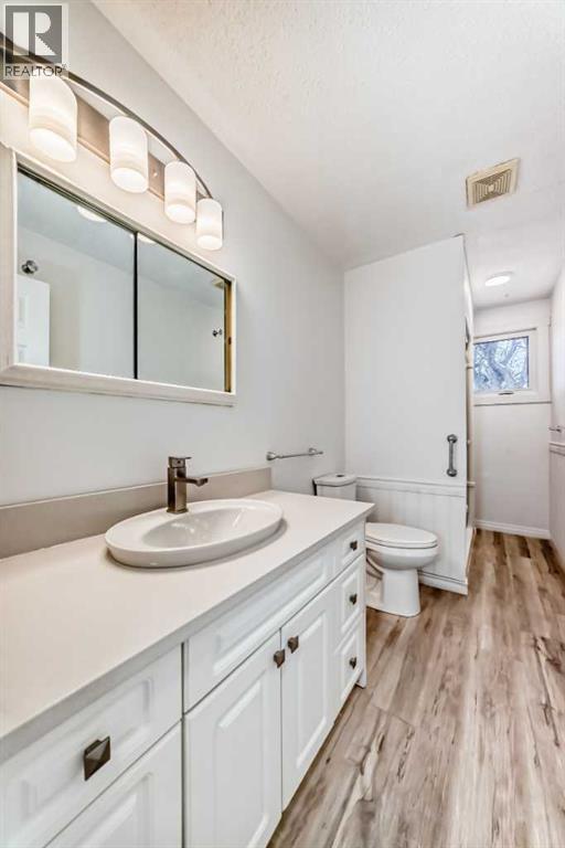 23 Marbank Way NE, Calgary, Alberta  T2A 4A2 - Photo 14 - A2291649