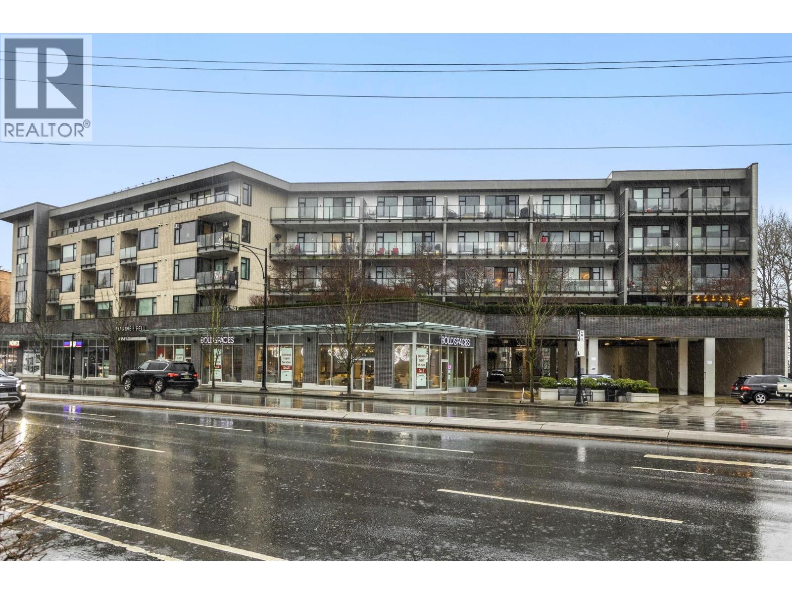201 725 Marine Drive, North Vancouver, British Columbia V7M 0G2 - Photo 2 - R3117225