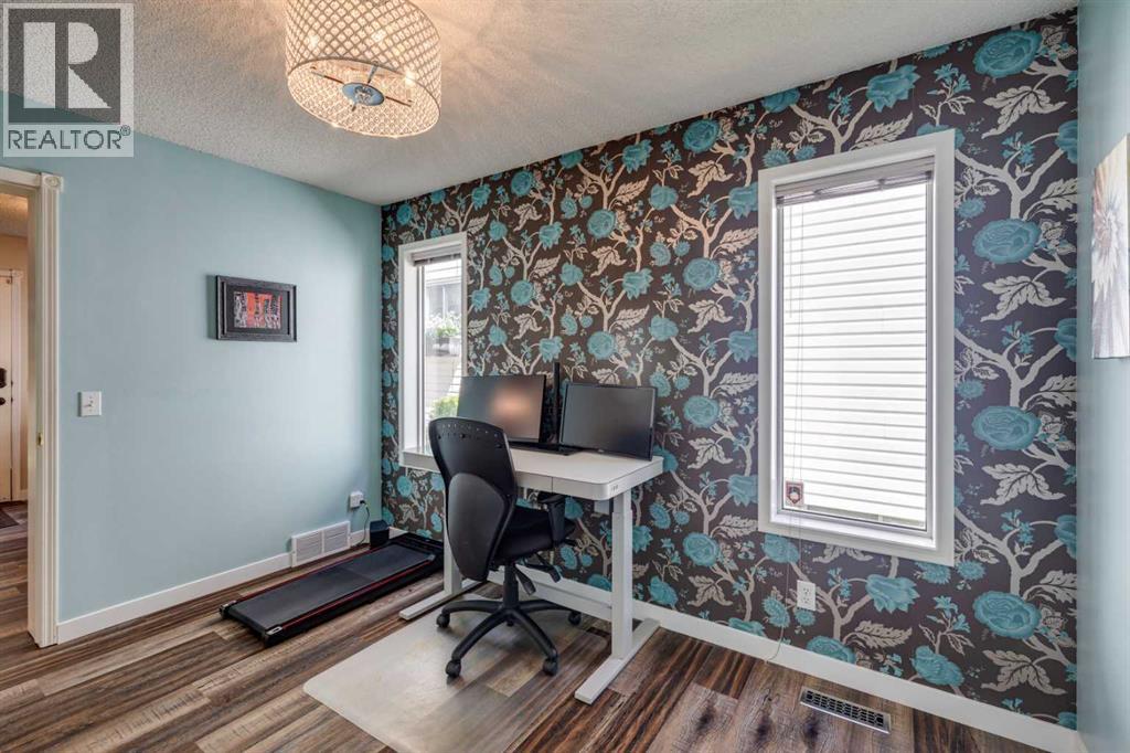 103 Riverview Circle SE, Calgary, Alberta  T2C 4K1 - Photo 6 - A2295743