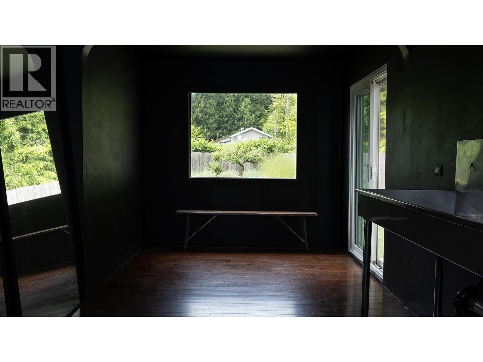 577 Pratt Road, Gibsons, British Columbia  V0N 1V4 - Photo 9 - R3127903