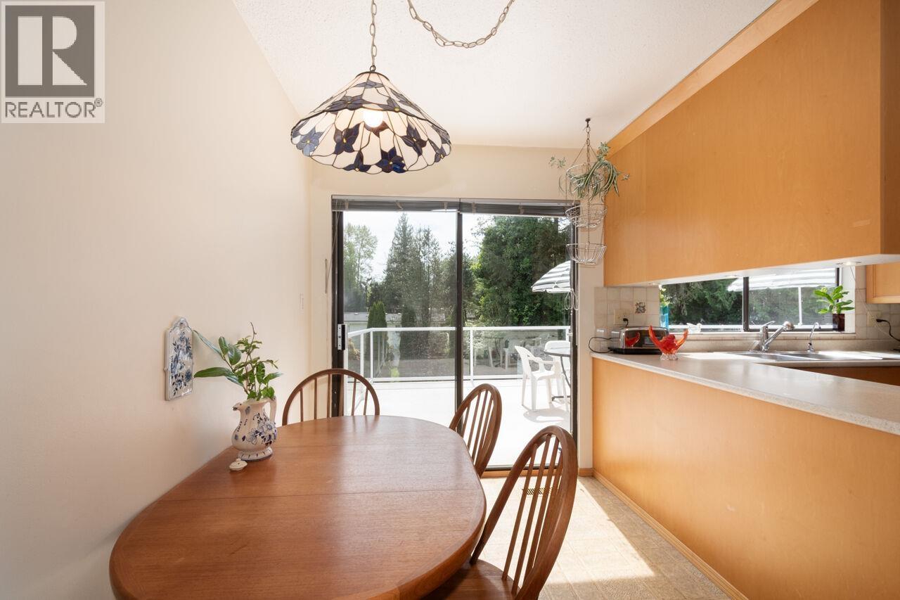 4057 Violet Street, North Vancouver, British Columbia  V7G 1E4 - Photo 15 - R3127909