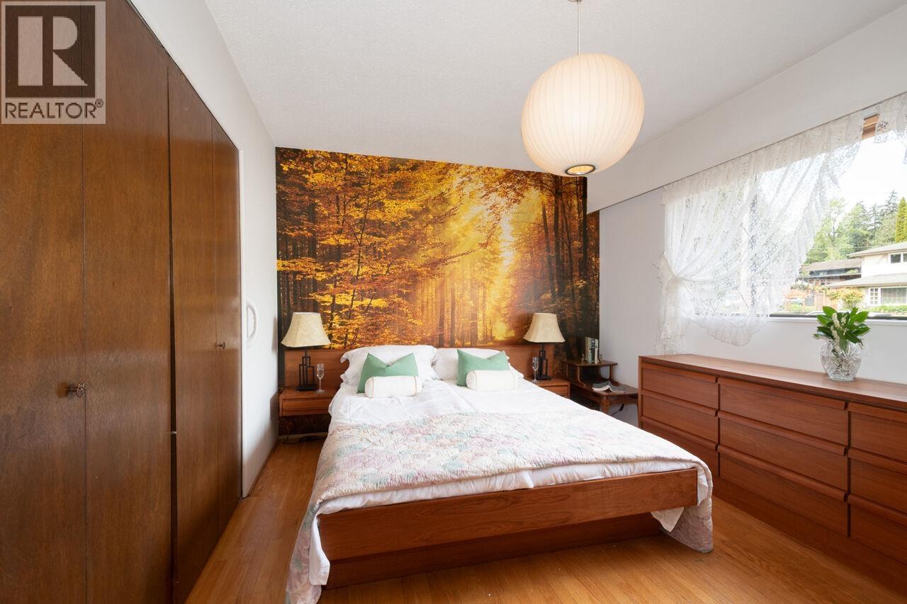 4057 Violet Street, North Vancouver, British Columbia  V7G 1E4 - Photo 21 - R3127909