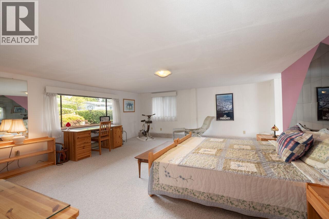 4057 Violet Street, North Vancouver, British Columbia  V7G 1E4 - Photo 29 - R3127909