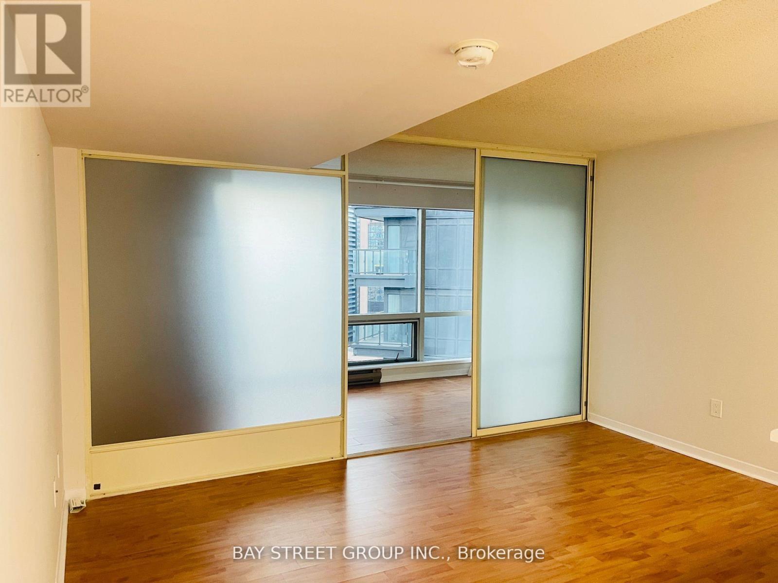 2213 - 1001 Bay Street, Toronto, Ontario  M5S 3A6 - Photo 10 - C13172826