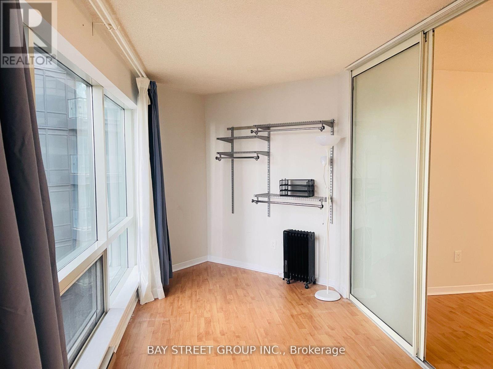 2213 - 1001 Bay Street, Toronto, Ontario  M5S 3A6 - Photo 8 - C13172826