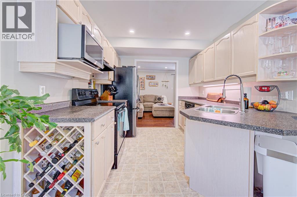 235 Saginaw Parkway Unit# 74, Cambridge, Ontario  N1T 1X4 - Photo 9 - 40826609