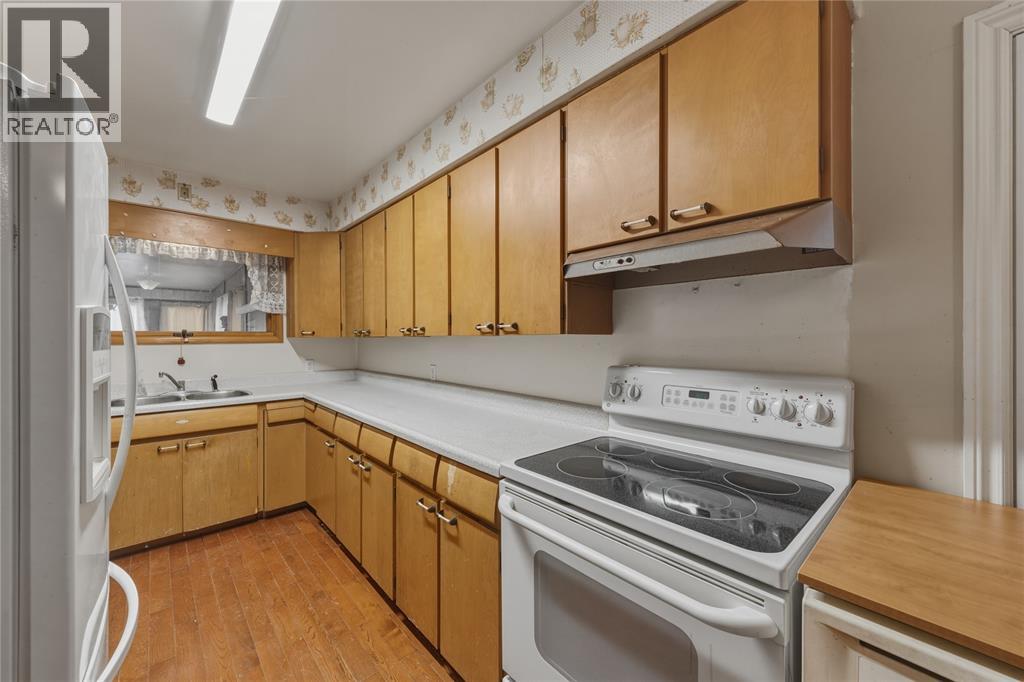 4074 Joe Street, Petrolia, Ontario  N0N 1R0 - Photo 14 - 26007489