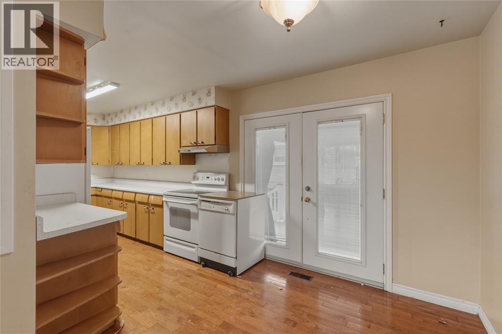 4074 Joe Street, Petrolia, Ontario  N0N 1R0 - Photo 12 - 26007489