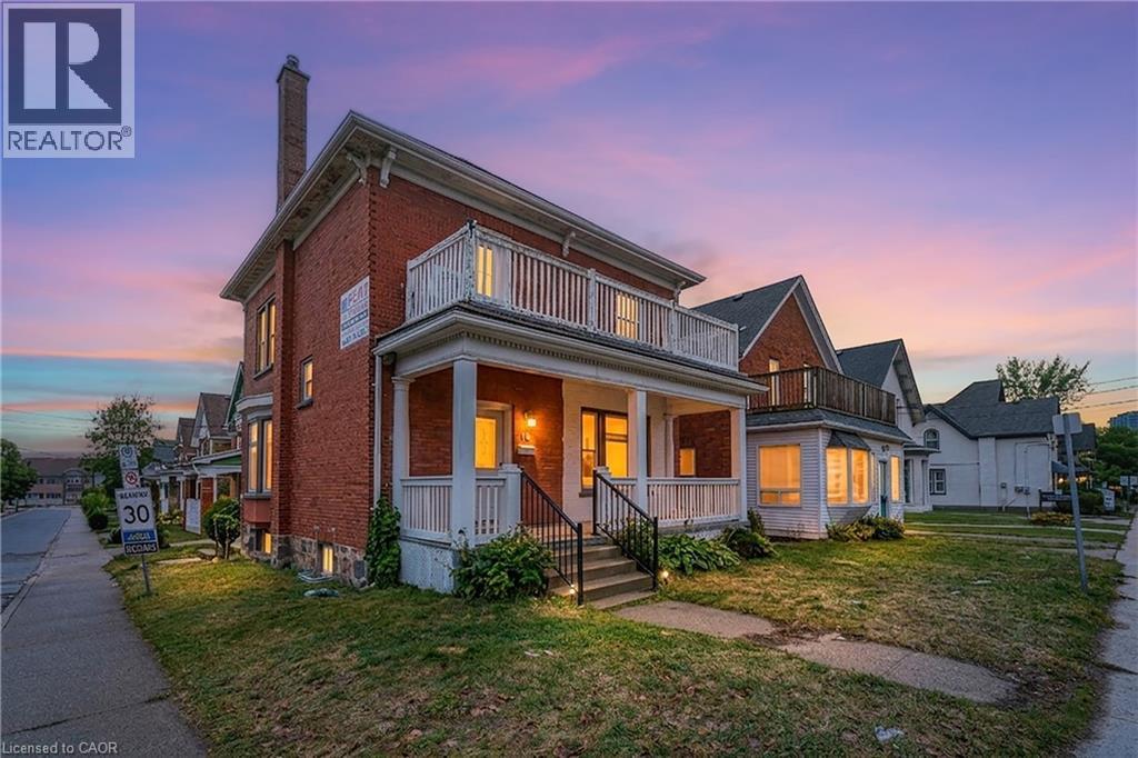 30 REGINA Street N, Waterloo, Ontario