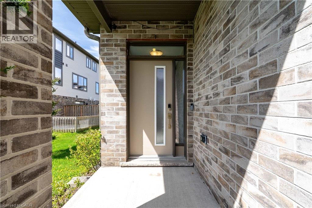 2060 Meadowgate Boulevard, London, Ontario N6M 0H5 - Photo 4 - 40833418