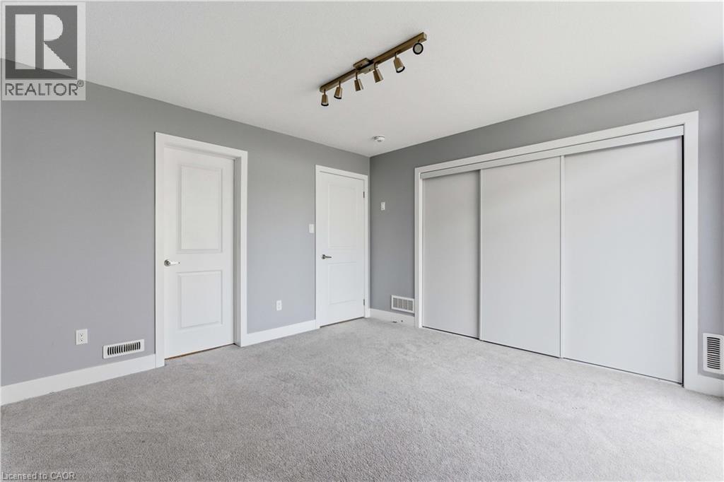 2060 Meadowgate Boulevard, London, Ontario N6M 0H5 - Photo 9 - 40833418