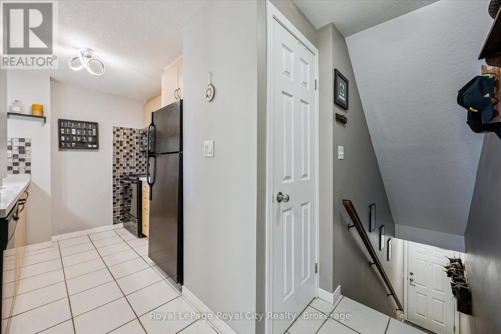 85 - 35 Mountford Drive, Guelph, Ontario N1E 0G6 - Photo 4 - X13172860