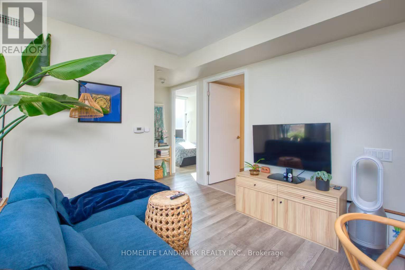 402 - 38 Monte Kwinter Court, Toronto, Ontario  M3H 0E2 - Photo 4 - C13172840
