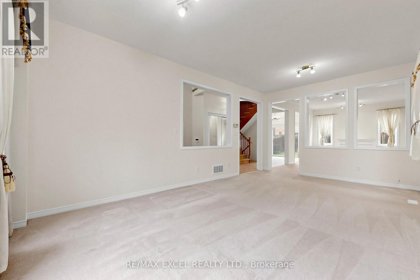 42 Chasser Drive, Markham, Ontario  L6E 1S6 - Photo 14 - N13172850