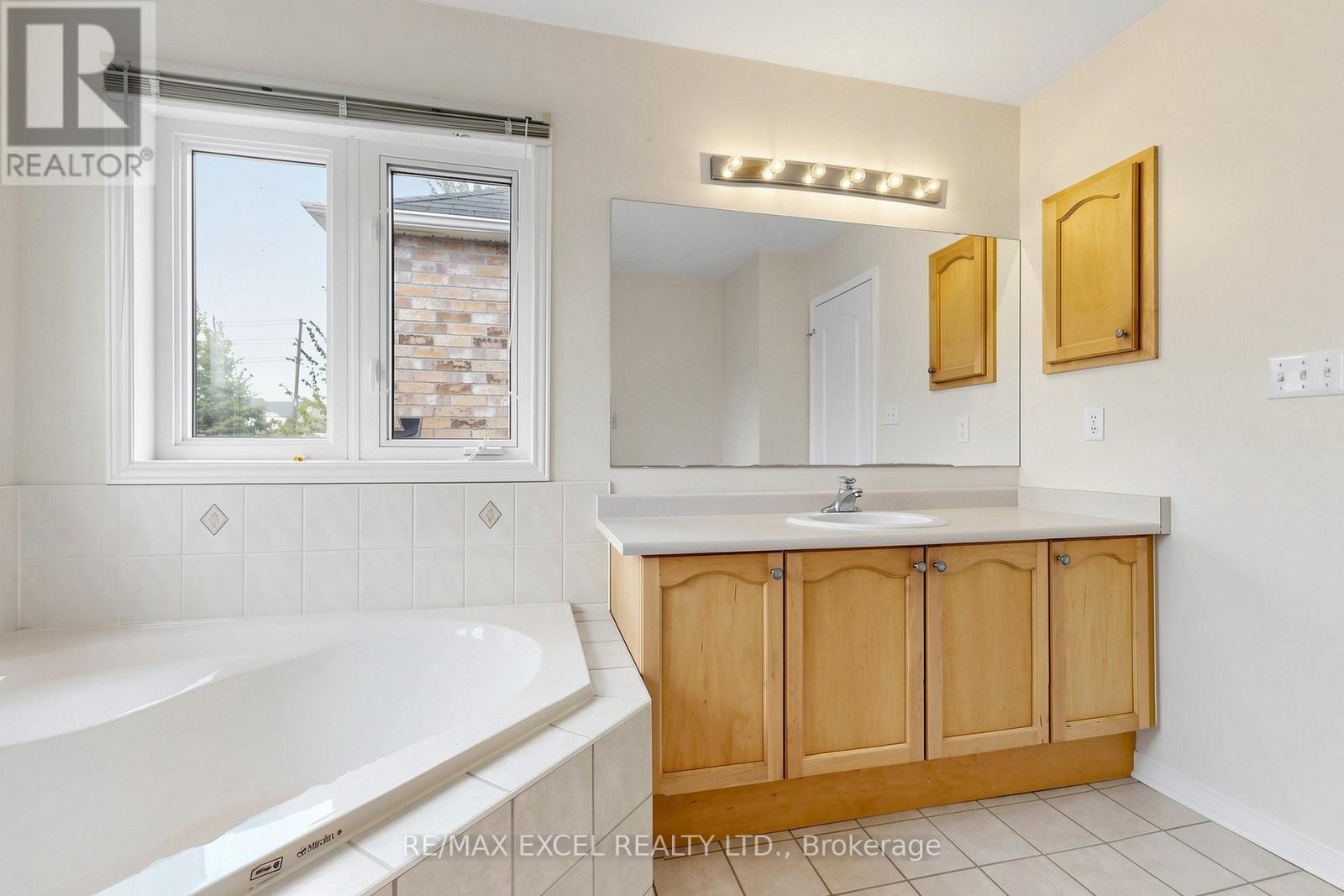 42 Chasser Drive, Markham, Ontario  L6E 1S6 - Photo 35 - N13172850