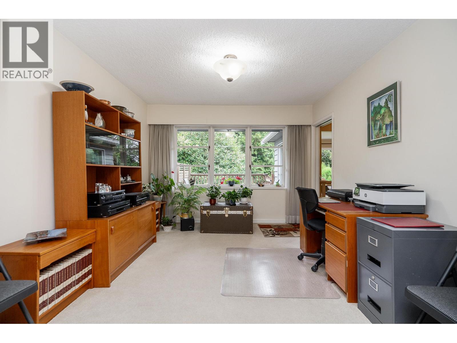 612 Hillcrest Street, Coquitlam, British Columbia  V3J 6N8 - Photo 6 - R3127503