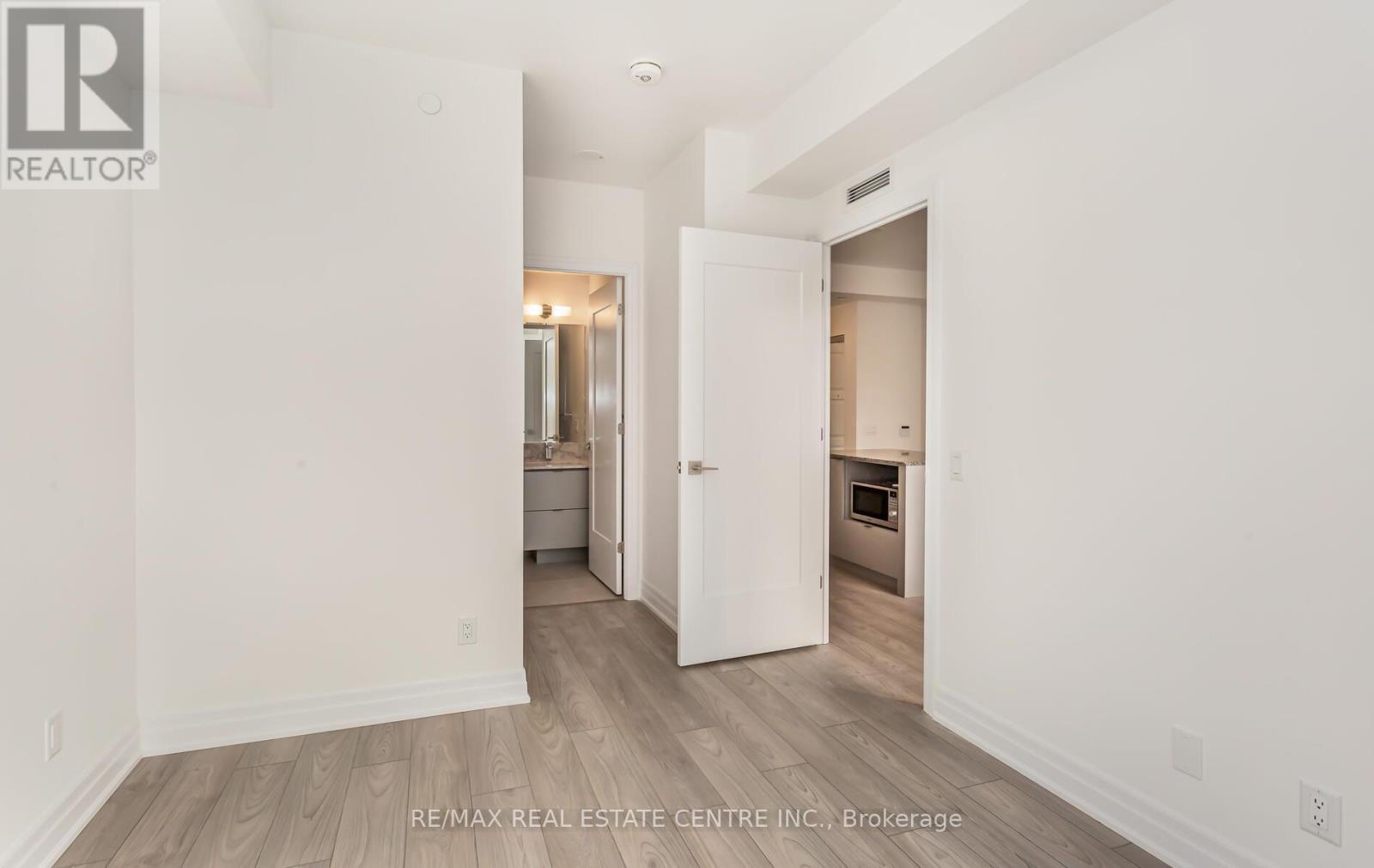 1610 - 36 Elm Drive W, Mississauga, Ontario  L5B 1L9 - Photo 18 - W13172854