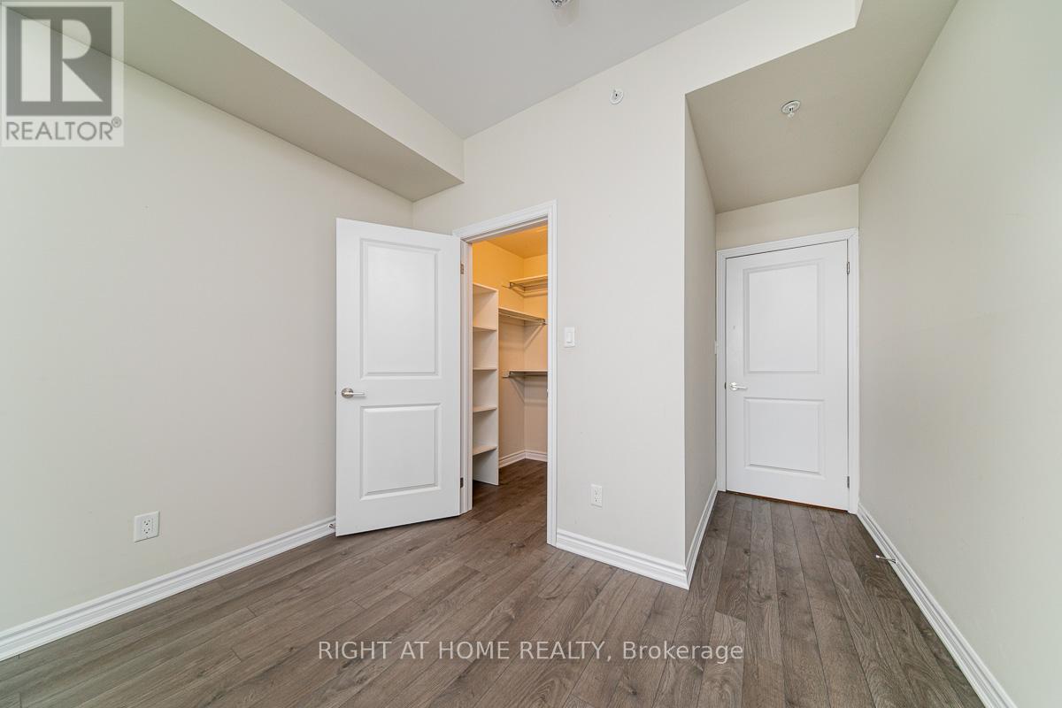 204 - 150 Oak Park Boulevard, Oakville, Ontario  L6H 0E7 - Photo 21 - W13172866