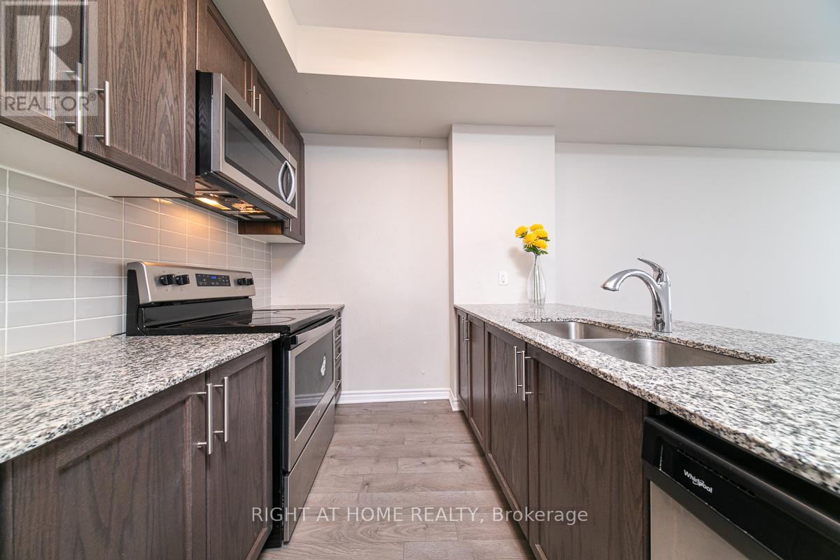 204 - 150 Oak Park Boulevard, Oakville, Ontario  L6H 0E7 - Photo 9 - W13172866