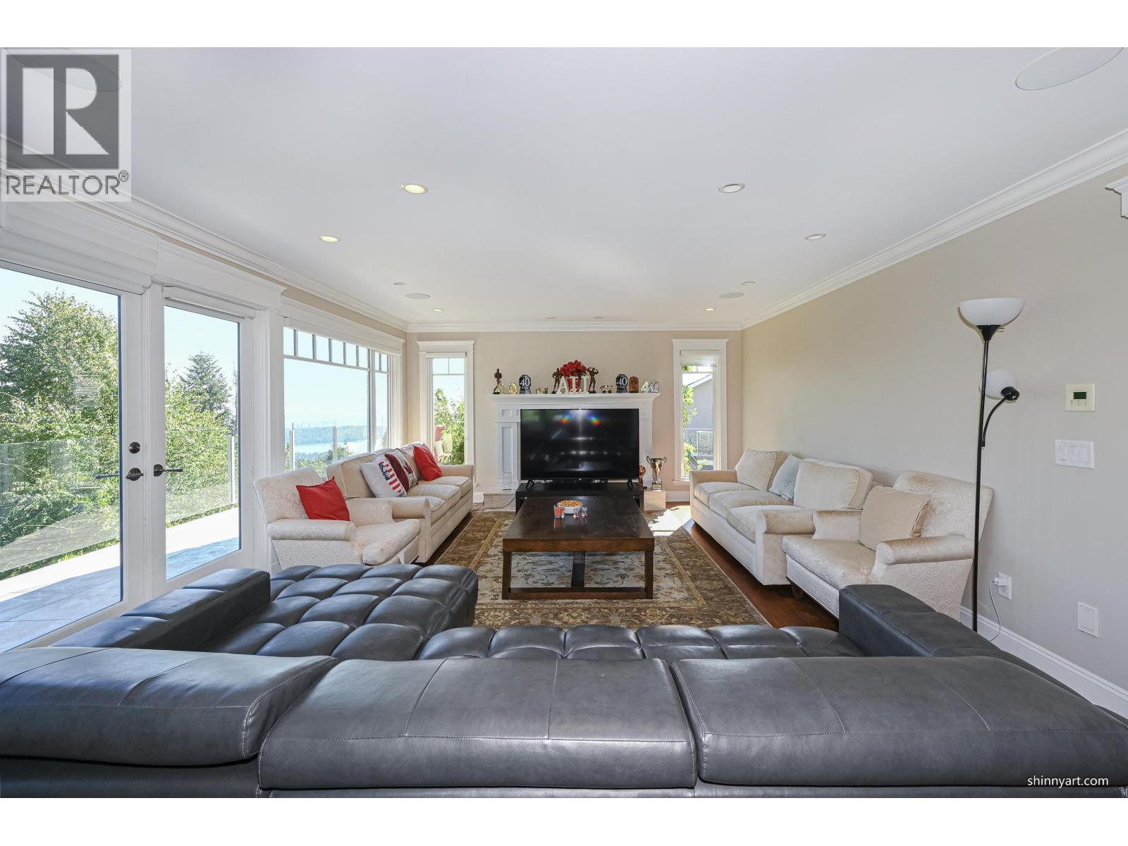 1444 Sandhurst Place, West Vancouver, British Columbia  V7S 2P3 - Photo 3 - R3127339