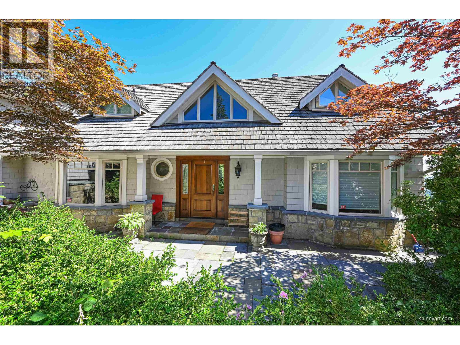 1444 SANDHURST PLACE, West Vancouver, British Columbia