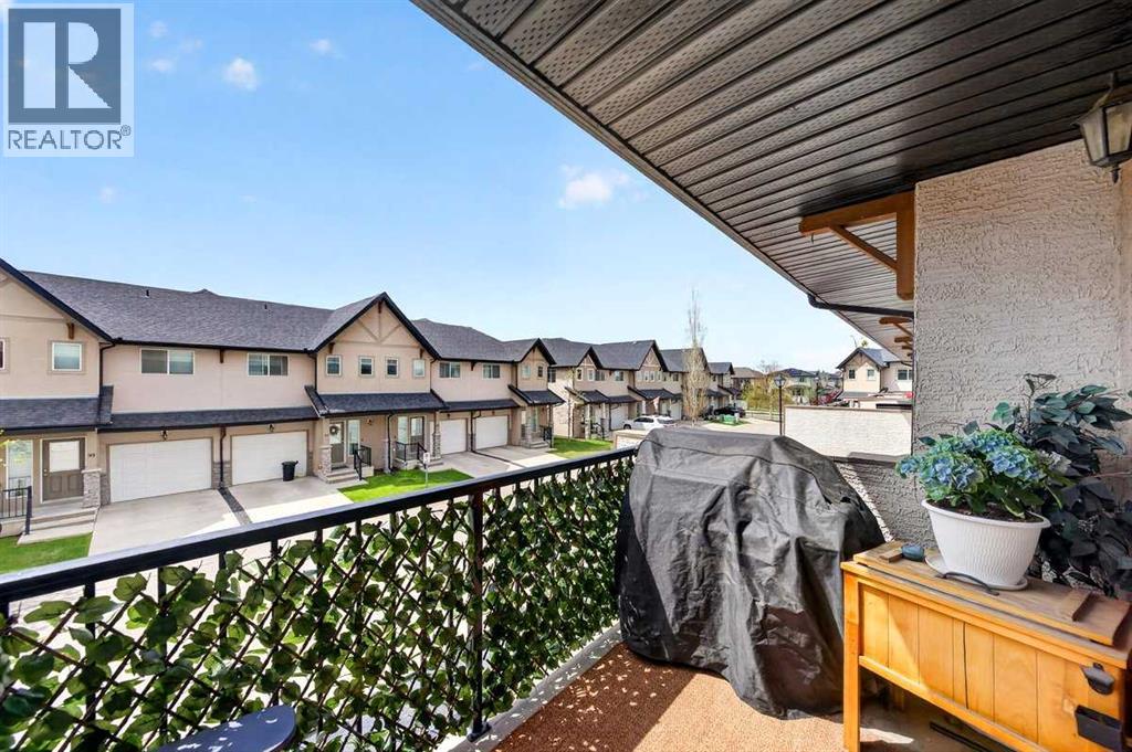 96 Cimarron Vista Gardens, Okotoks, Alberta  T1S 0G3 - Photo 19 - A2314191