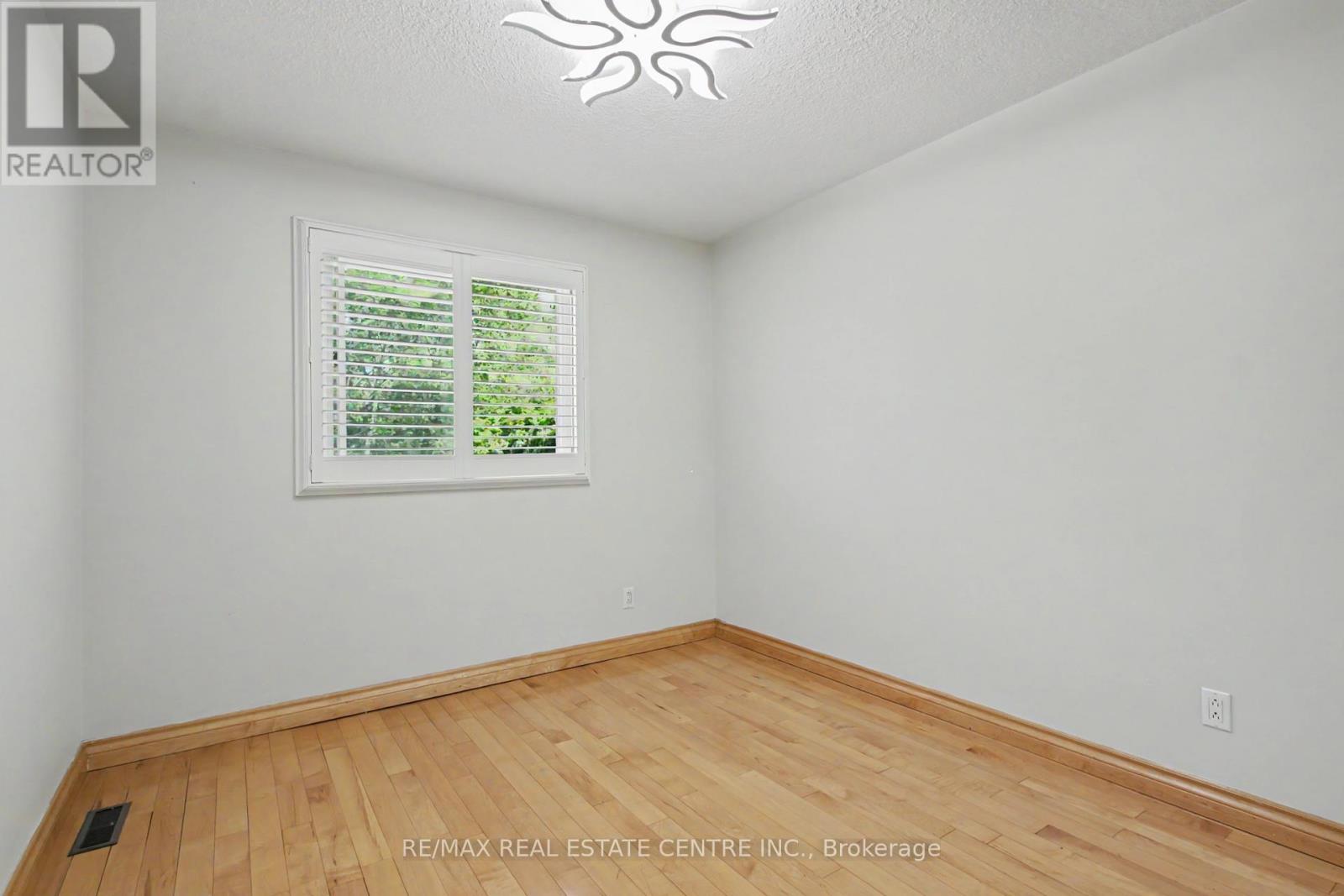 326 Manchester Road, Kitchener, Ontario  N2B 1A4 - Photo 25 - X13172848