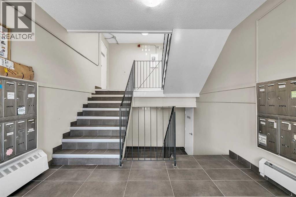 406, 4455a Greenview Drive Ne, Calgary, Alberta  T2E 6M1 - Photo 17 - A2308704