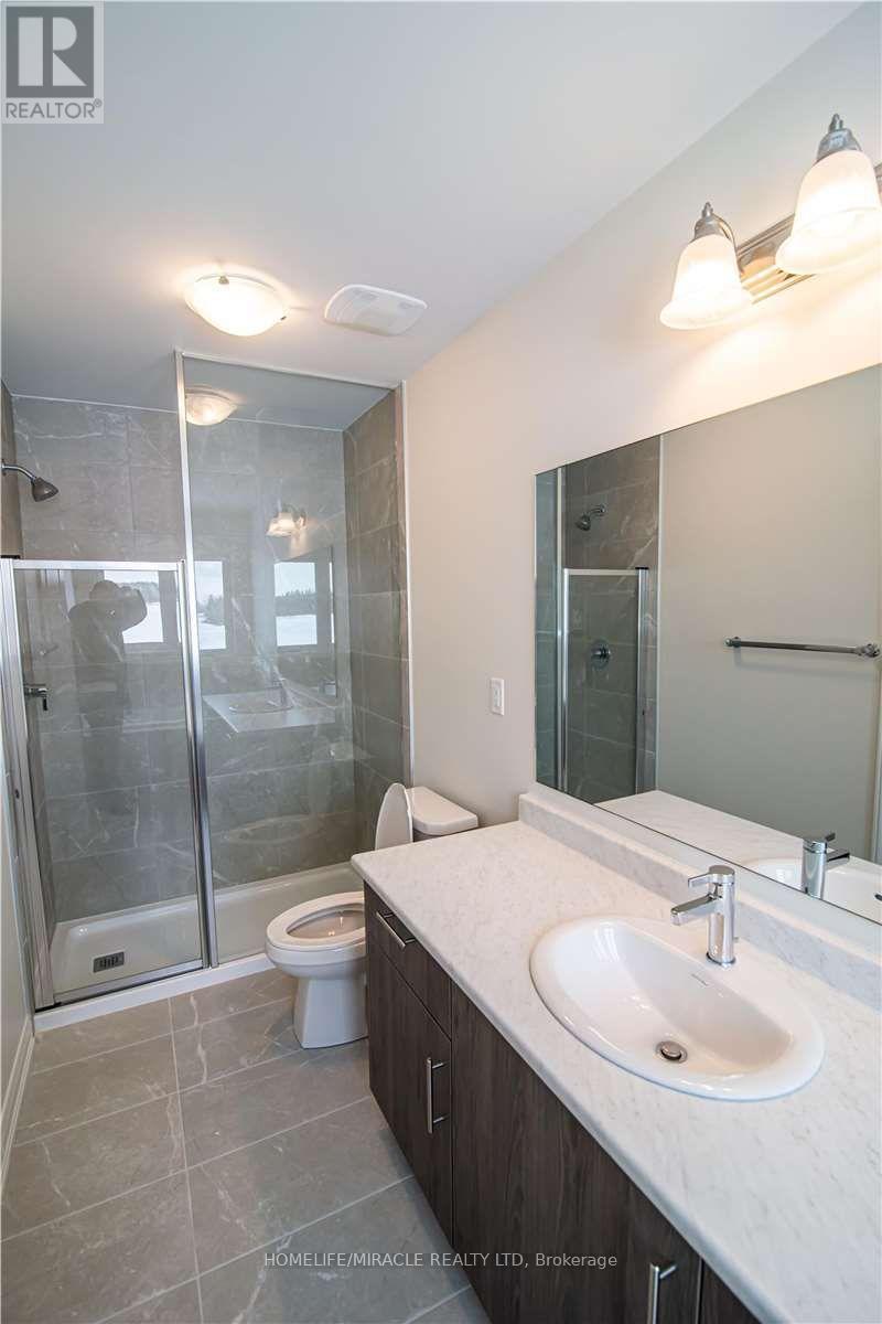 19 Greer Street, Barrie, Ontario  L9S 2Z5 - Photo 9 - S13170252
