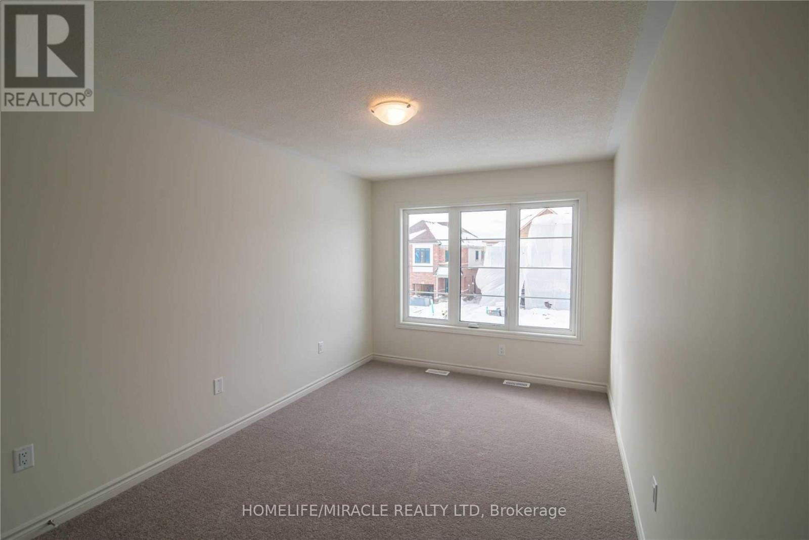 19 Greer Street, Barrie, Ontario  L9S 2Z5 - Photo 12 - S13170252