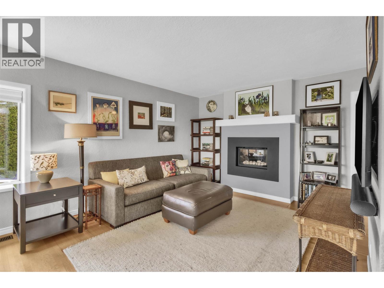 901 Calverhall Street, North Vancouver, British Columbia  V7L 1Y1 - Photo 6 - R3127473