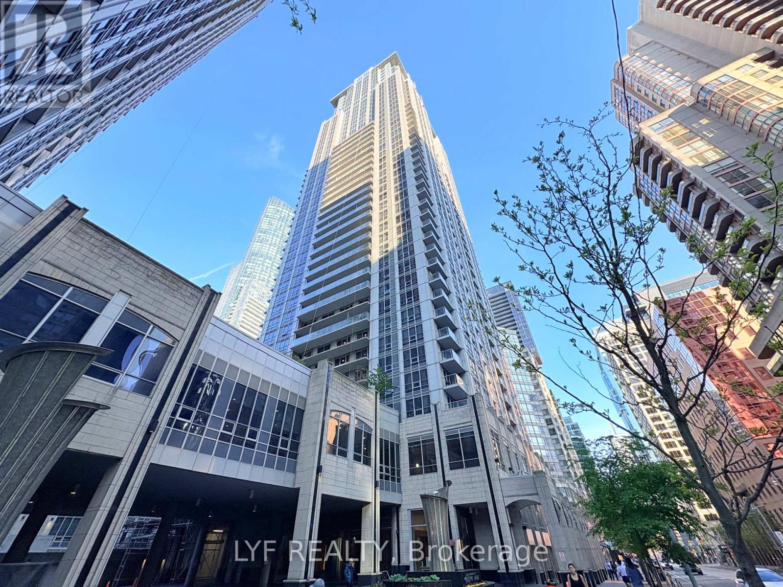 3802 - 761 BAY STREET, Toronto, Ontario