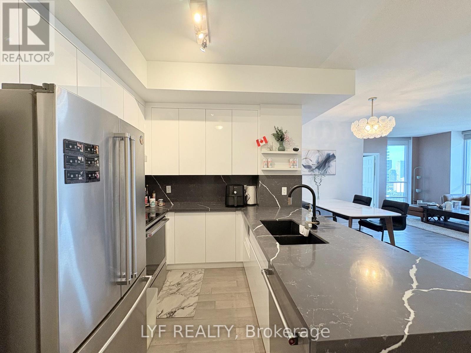 3802 - 761 Bay Street, Toronto, Ontario  M5G 2R2 - Photo 14 - C13172920