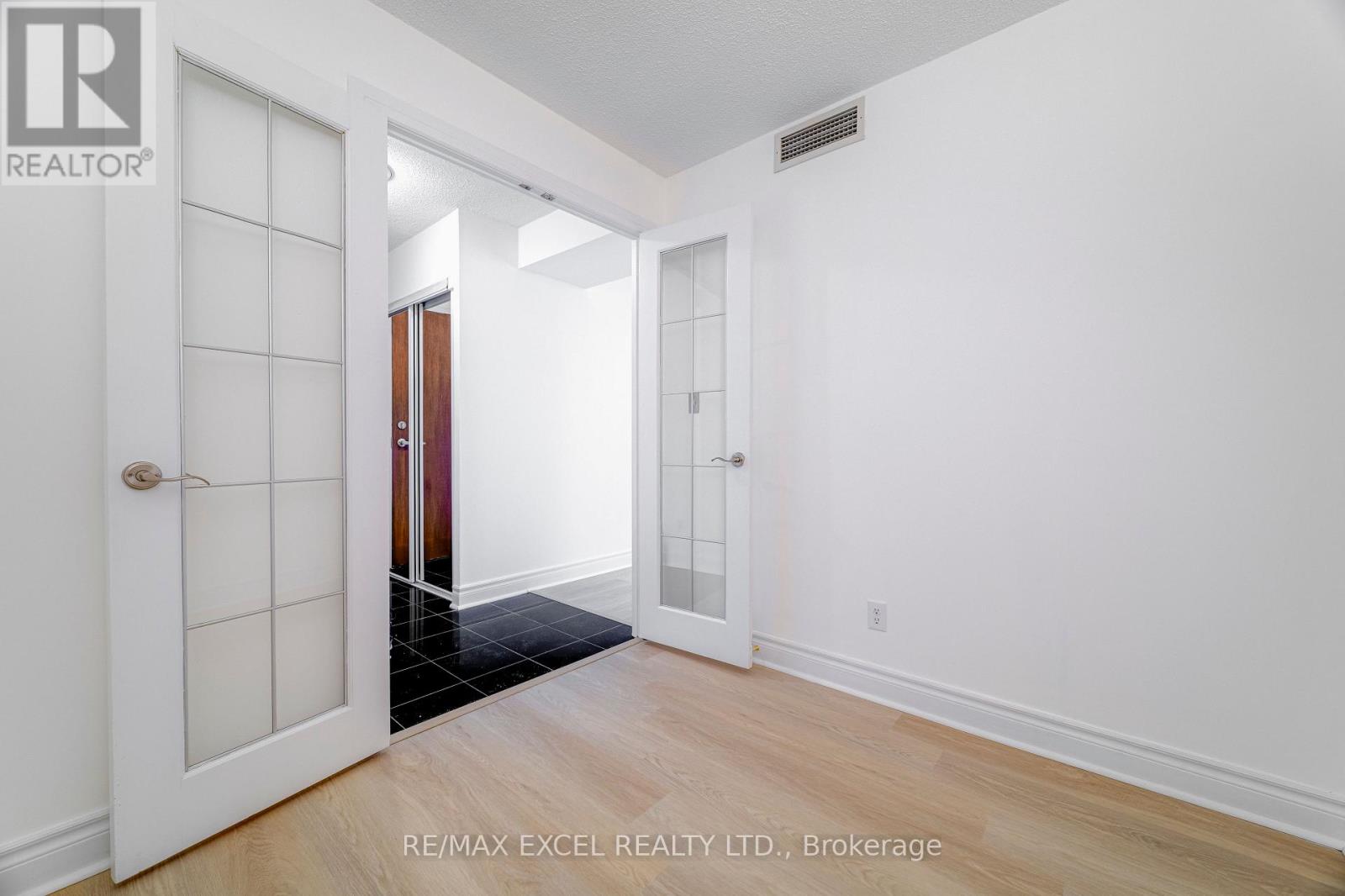 1512 - 18 Harrison Garden Boulevard, Toronto, Ontario  M2N 7J7 - Photo 4 - C13172950