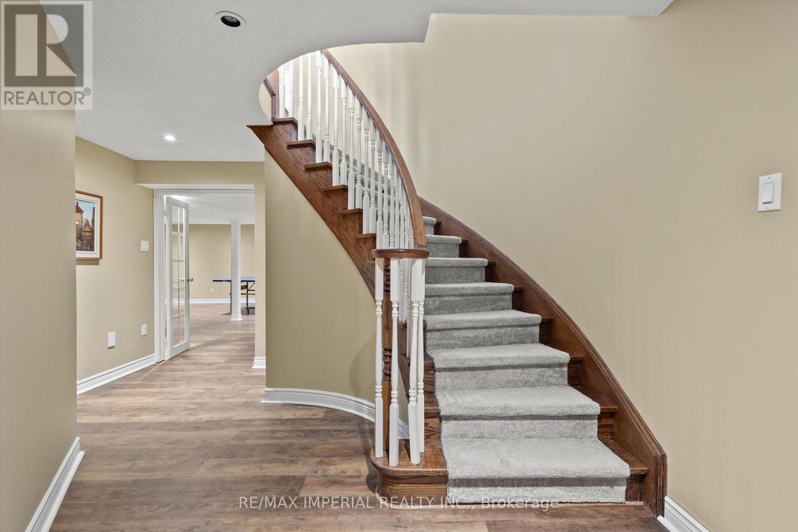 2044 Schoolmaster Circle, Oakville, Ontario  L6M 3A1 - Photo 18 - W13172898