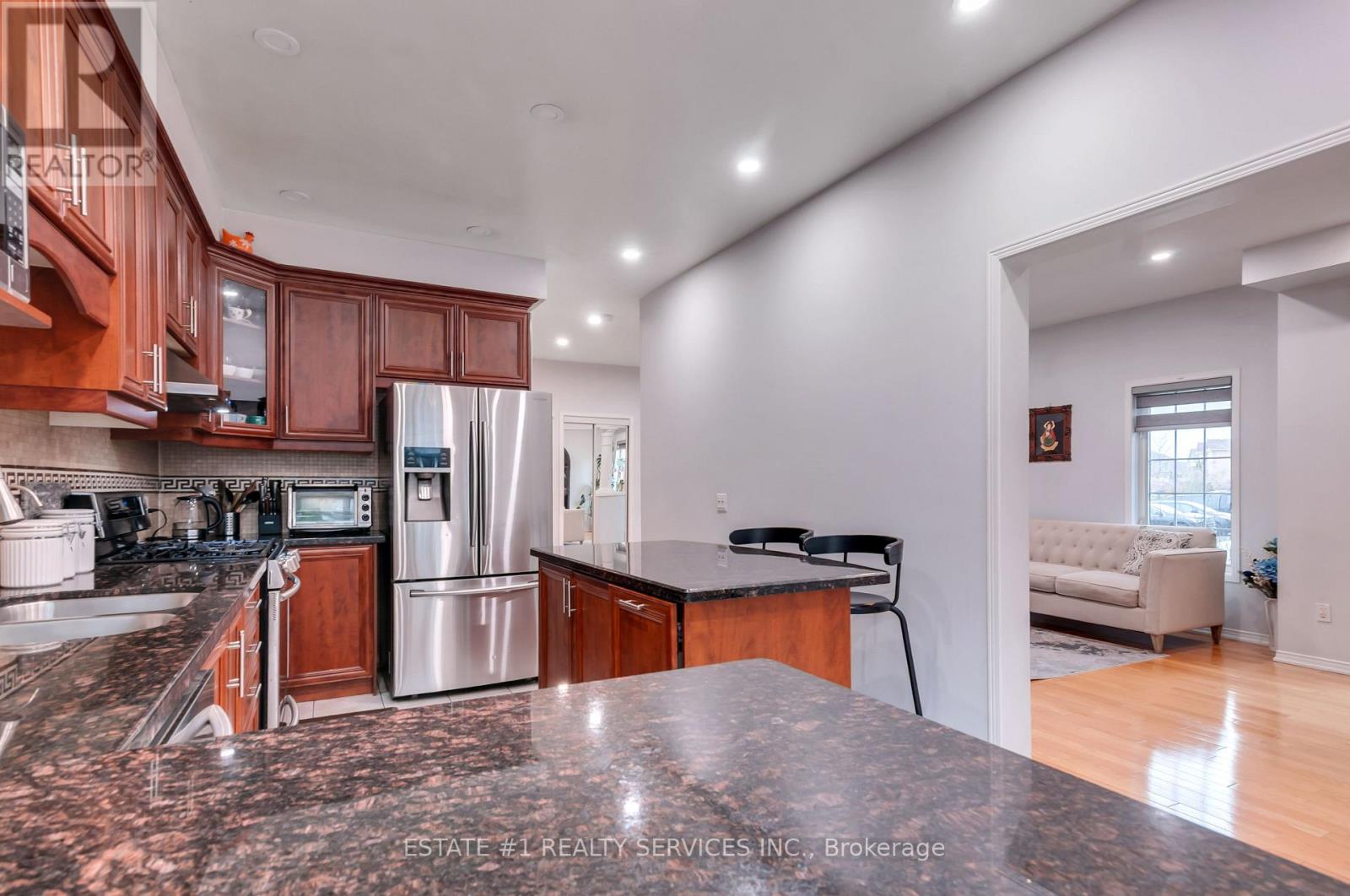 7448 Village Walk, Mississauga, Ontario  L5W 2V7 - Photo 17 - W13172902