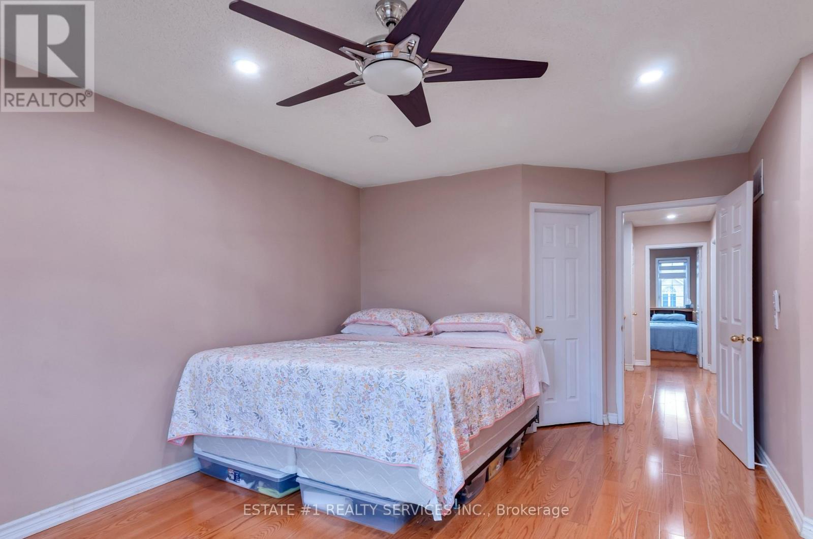 7448 Village Walk, Mississauga, Ontario  L5W 2V7 - Photo 28 - W13172902