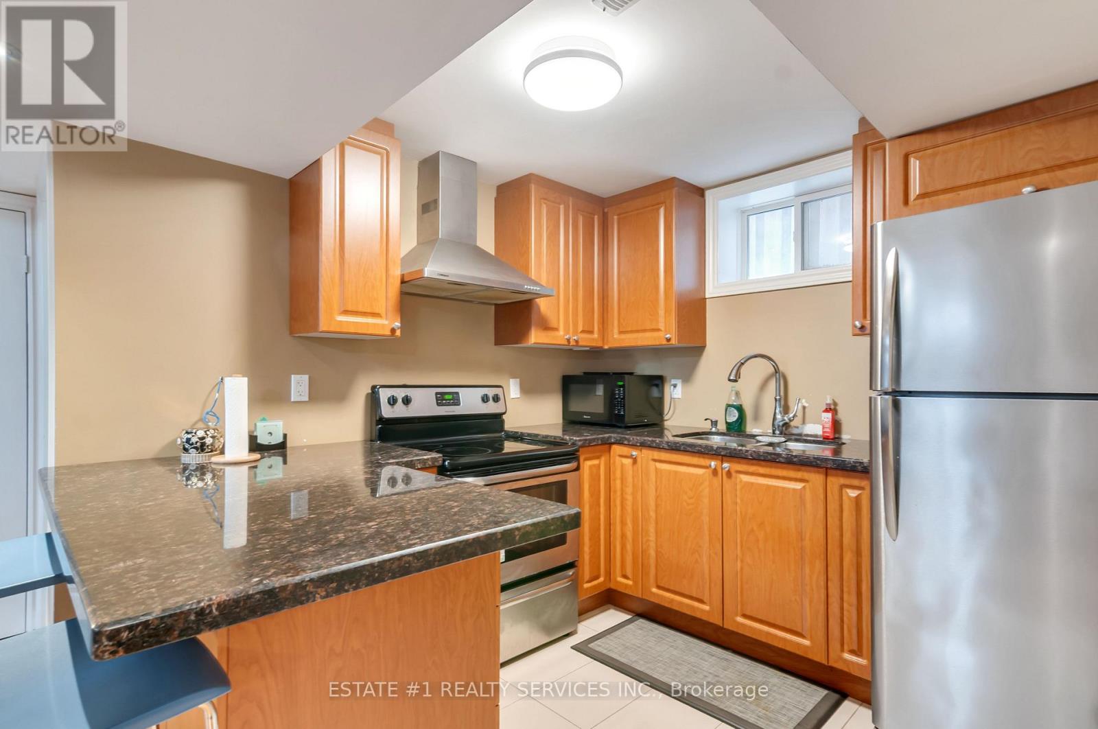 7448 Village Walk, Mississauga, Ontario  L5W 2V7 - Photo 34 - W13172902