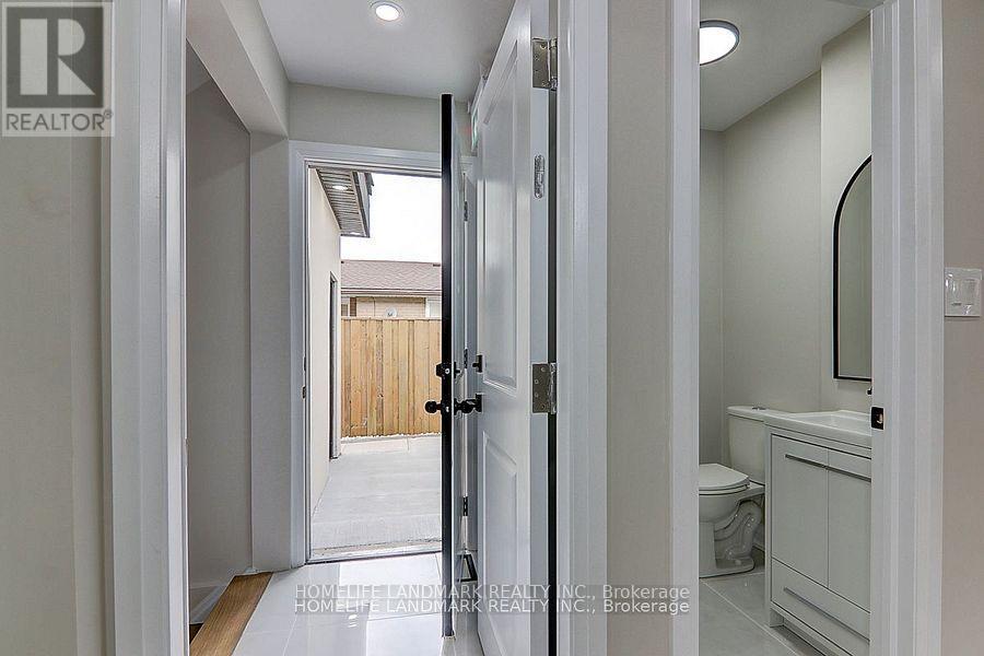 20 Heggie Road, Brampton, Ontario  L6V 2K3 - Photo 3 - W13172910