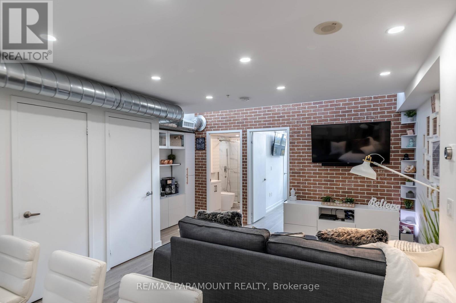 315 - 1410 Dupont Road, Toronto, Ontario  M6H 0B6 - Photo 13 - W13172932