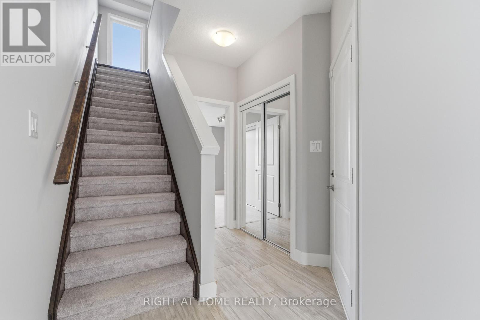 10 - 2060 Meadowgate Boulevard, London South, Ontario  N6M 0H5 - Photo 11 - X13172886