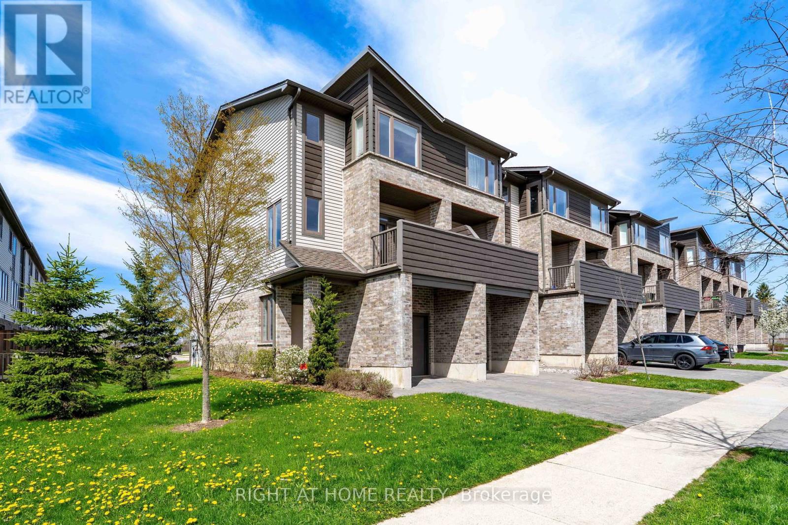 10 - 2060 Meadowgate Boulevard, London South, Ontario  N6M 0H5 - Photo 2 - X13172886
